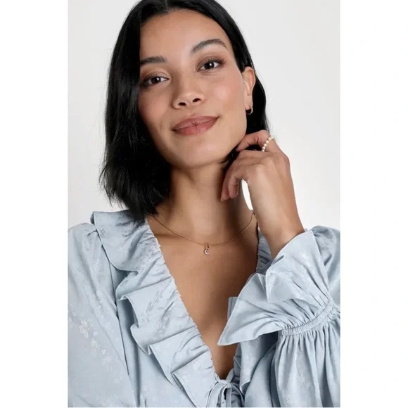 NWT LULUS Charming Style Light Blue Floral Satin Ruffle Long Sleeve Top Size L - Picture 3 of 10